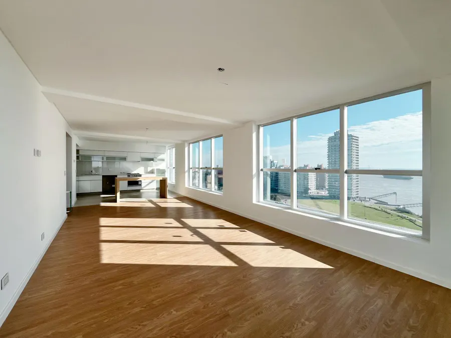 Edificio premium con vista franca al río  - Imagen 1 de 32