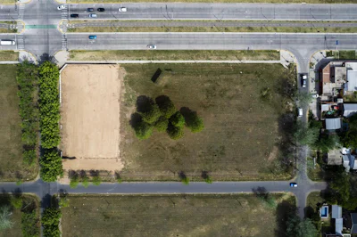 Terrenos de 900 m2 con frente sobre Newbery, Fisherton - Imagen 5