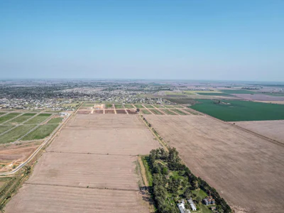 Barrio Cerrado con terrenos de 600m² a 800m² y amenities en Funes - Imagen 5