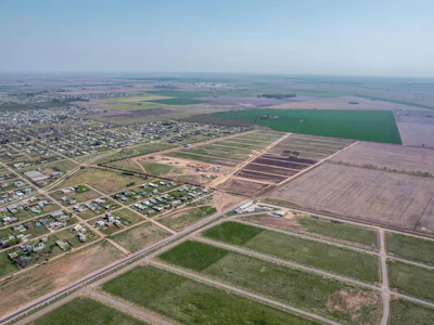 Barrio Cerrado con terrenos de 600m² a 800m² y amenities en Funes - Imagen 1