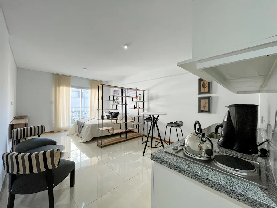 Departamentos monoambientes y 1 dormitorio de calidad en Barrio Martin  - Imagen 1 de 25