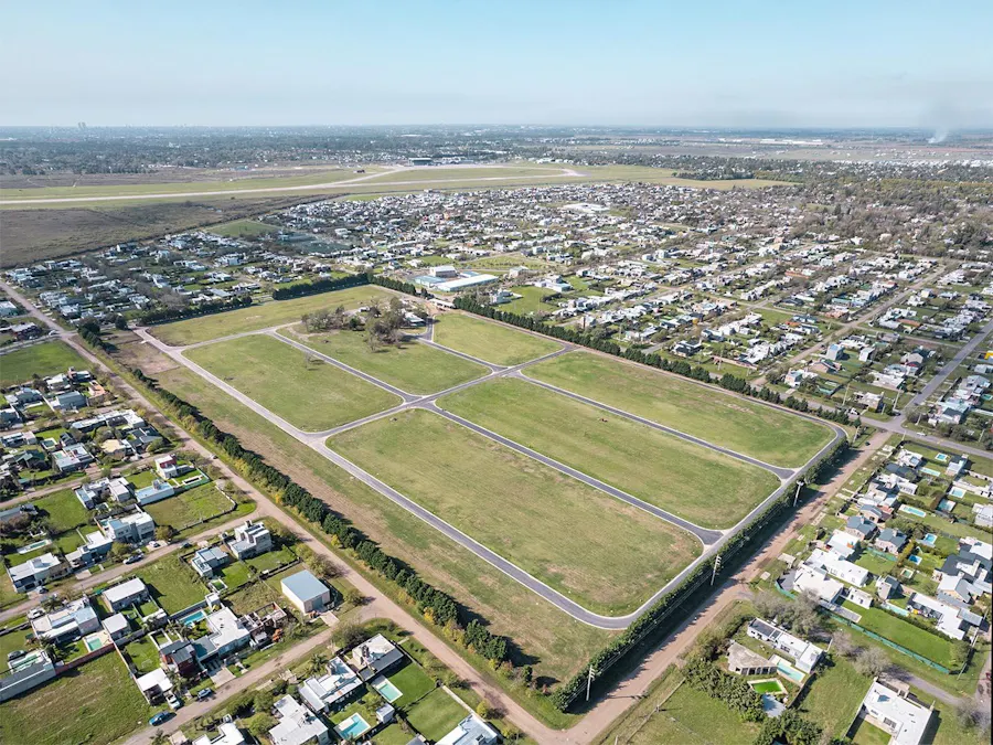 Barrio privado exclusivo con 180 terrenos - Imagen 1 de 27