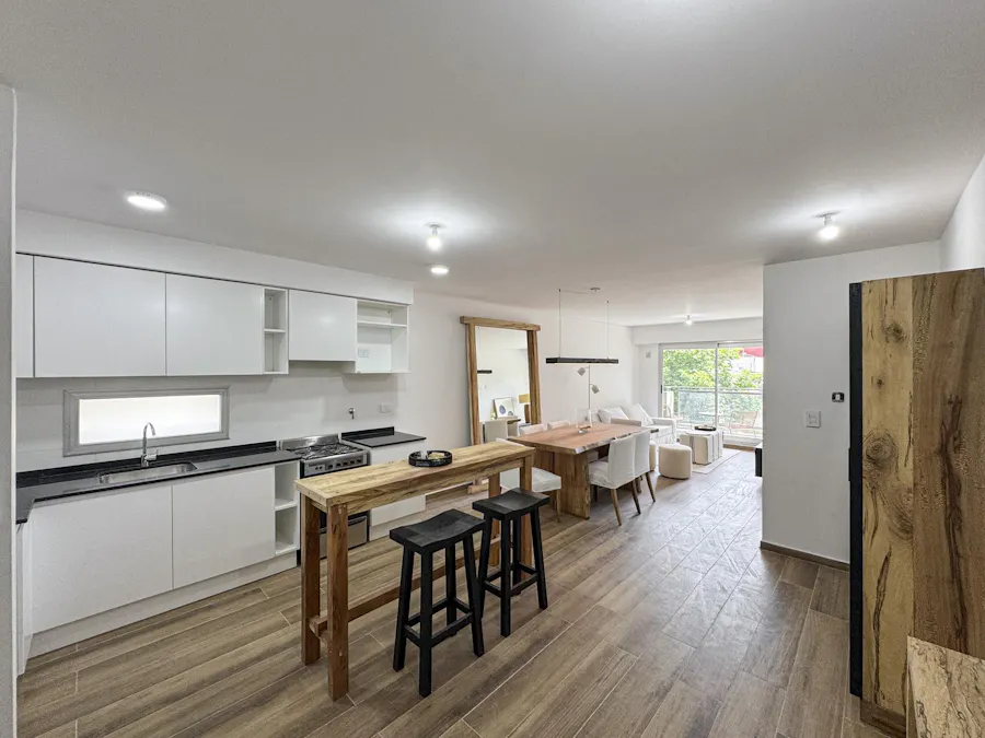 Departamentos de 2 dormitorios con 2 baños, radiadores y a estrenar - Imagen 1 de 29