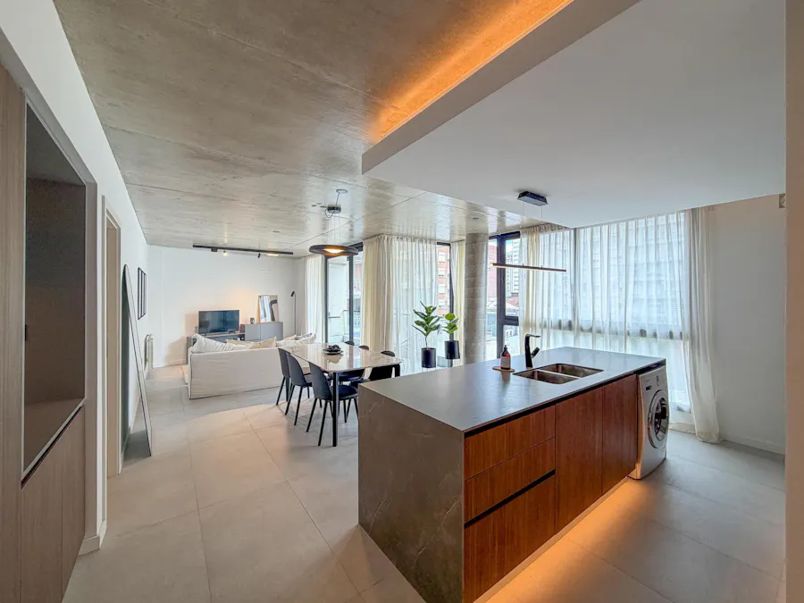 Departamentos de 1 y 2 dormitorios a estrenar con radiadores y amenities en zona río - Imagen 1 de 60