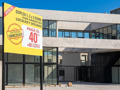 Casas de 1, 2 y 3 dormitorios con cochera y amenities - Imagen 1
