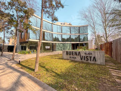 Oficinas en centro comercial de Aldea Fisherton - Imagen 1