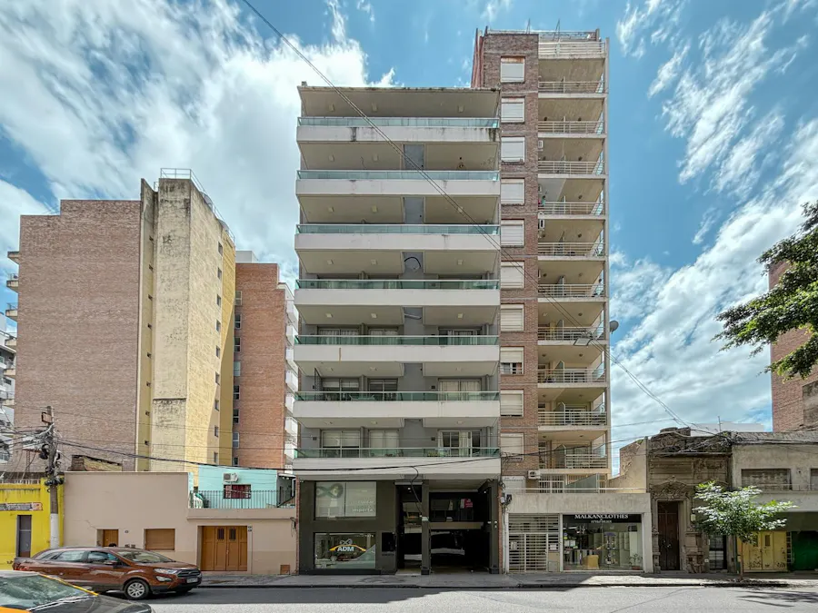 1 Dormitorio con opción de cocheras - Imagen 1 de 12