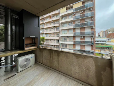 Departamentos de 1 dormitorio con radiadores y parrilleros - Imagen 4