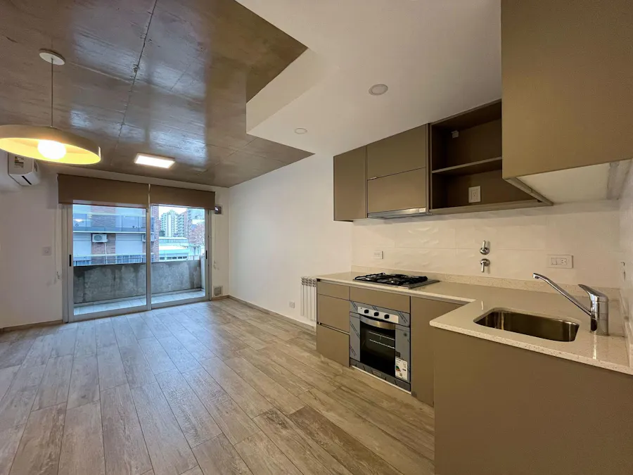 Departamentos de 1 dormitorio con radiadores y parrilleros - Imagen 1 de 10