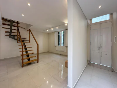Casa de 3 dormitorios reciclada con patio y parrillero en Lourdes - Imagen 5