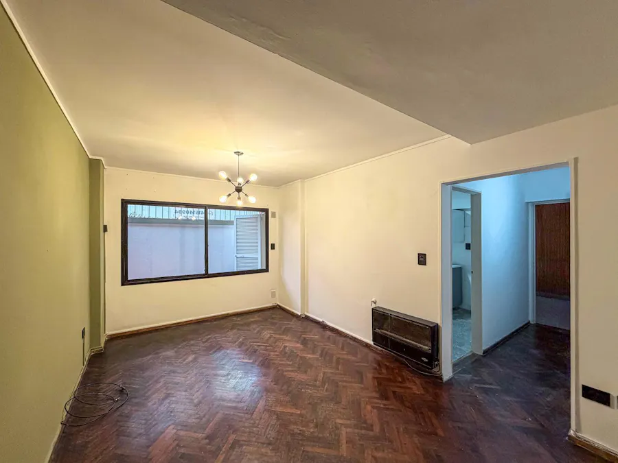 Departamento de 1 dormitorio de oportunidad con 2 patios - Imagen 1 de 16