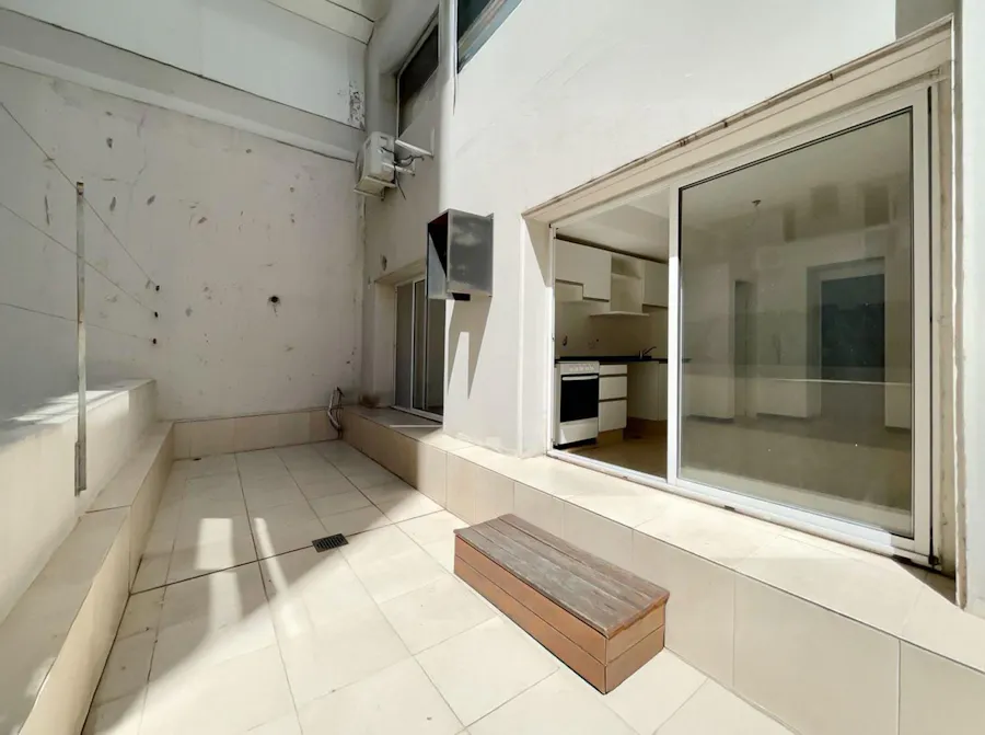 Departamento de 1 dormitorio con patio en el centro de Rosario - Imagen 1 de 21