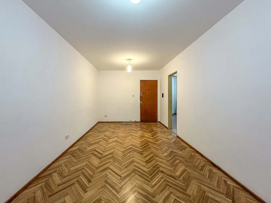 Departamento de 2 dormitorios de oportunidad en buena zona - Imagen 1 de 12