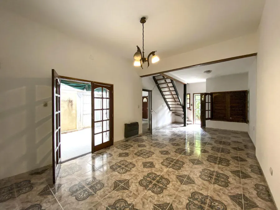 Casa PH de 3 dormitorios - Imagen 1 de 22