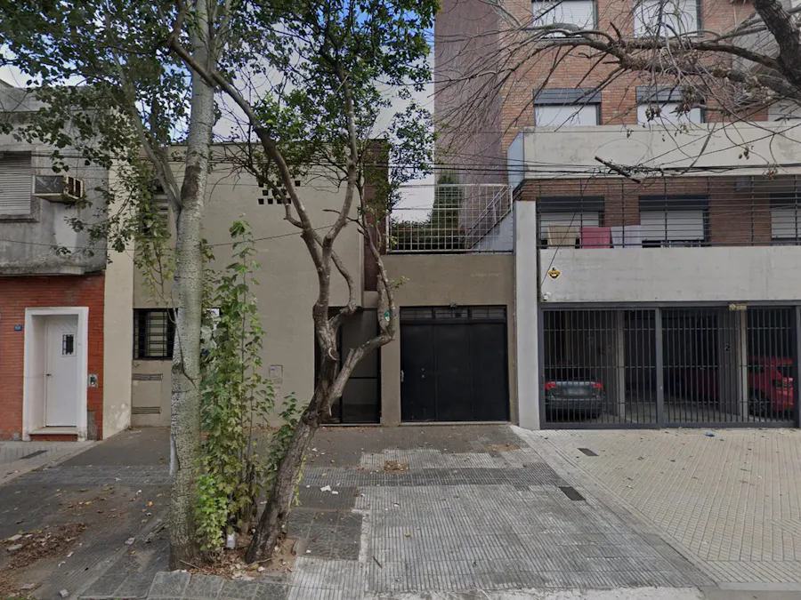 Terreno sobre corredor urbano, apto 10 pisos y 100% permuta terminada - Imagen 1 de 3