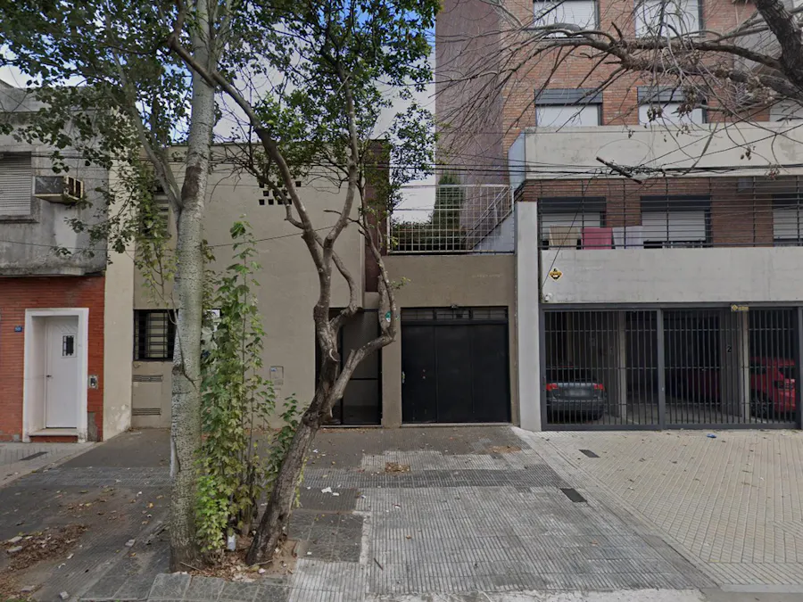 Terreno sobre corredor urbano, apto 10 pisos y 100% permuta terminada - Imagen 1 de 3