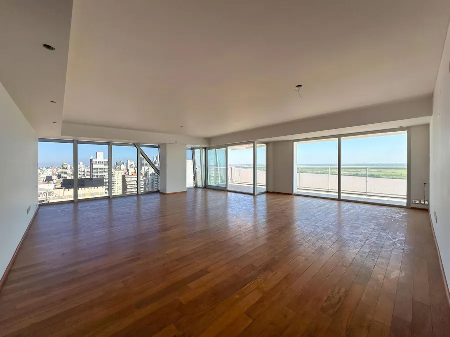 Piso exclusivo de 4 dormitorios en Torre Britania - Imagen 1 de 48