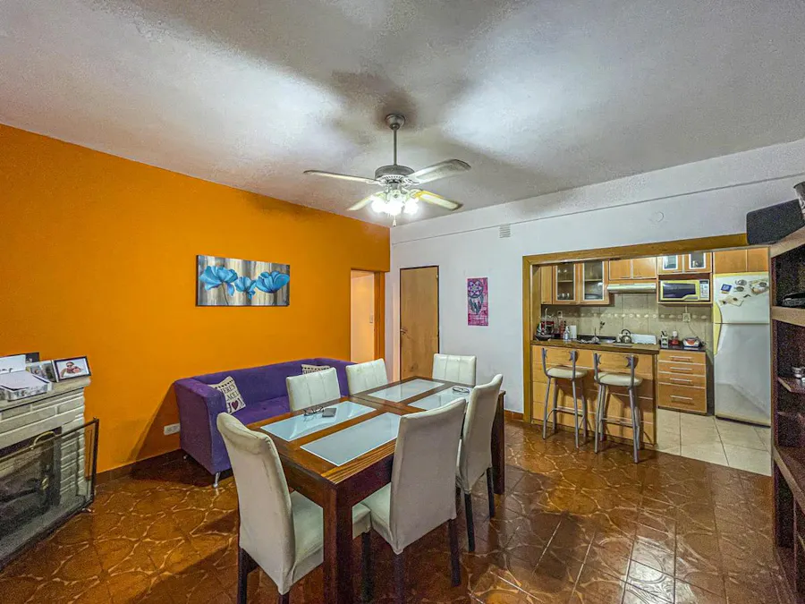 Casa de 2 dormitorios más comodín y pileta en Arroyito - Imagen 1 de 14