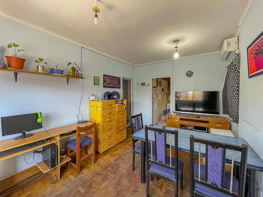 2 dormitorios con cocina separada de oportunidad - Imagen 1 de 10