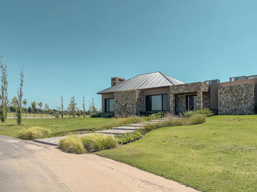 Terreno en Barrio Cerrado La Finca Country Club, Lote 29, Funes - Imagen 1 de 20