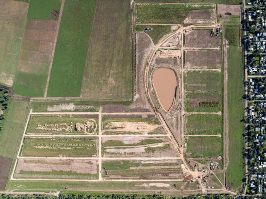 Terreno con frente al Sur y amenities en La Finca 2 - Imagen 1 de 10