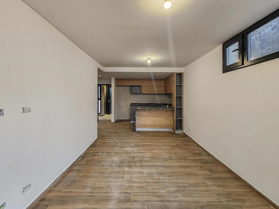 Departamento 1 dormitorio con balcón frentista y a estrenar en Barrio Martin - Imagen 1 de 11