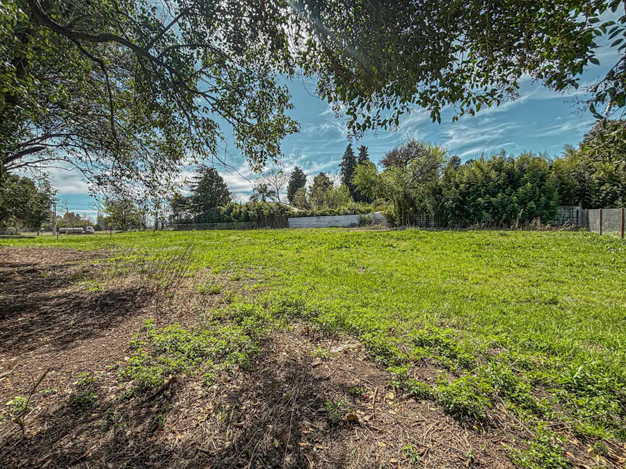 Terreno de 548m² en increíble zona de Funes - Imagen 1 de 9