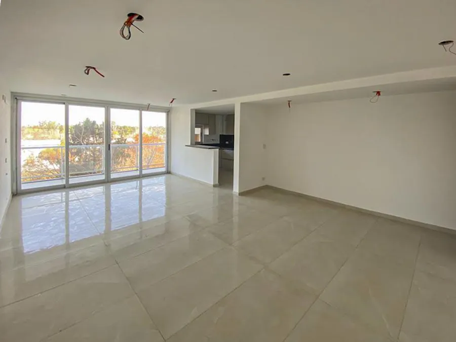 Departamento de 3 dormitorios con parrillero y amenities en Fisherton View - Imagen 1 de 12