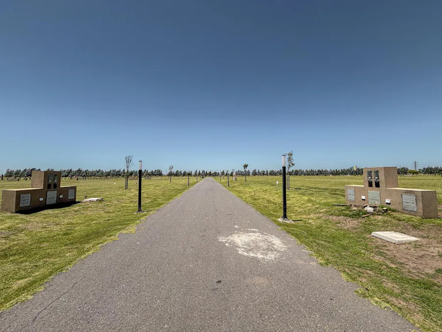 Terreno en Los Pasos del Jockey y entrega inmediata - Imagen 1 de 5