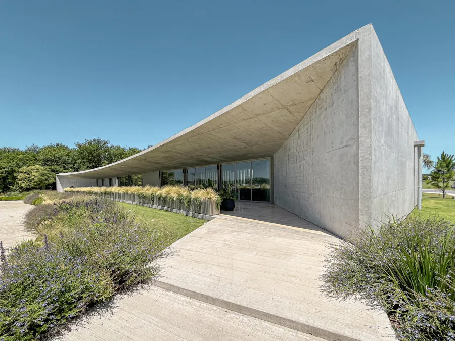 Increible terreno con fondo a reservorio en Vida Lagoon - Imagen 1 de 35