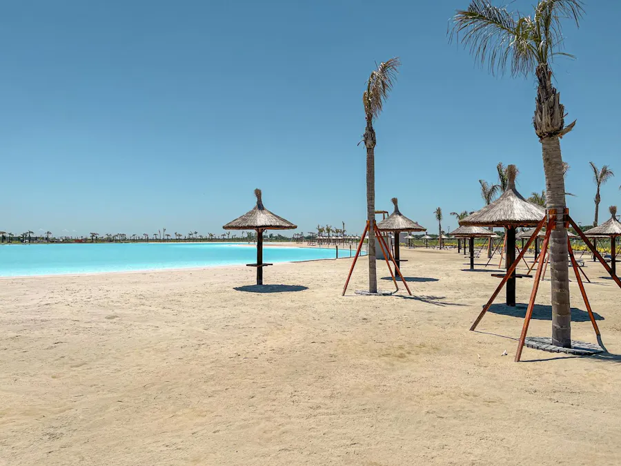 El mejor terreno de Vida Lagoon, sobre Boulevard principal y frente Sur - Imagen 1 de 35