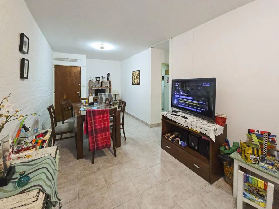 Departamento de oportunidad con 2 dormitorios y patio - Imagen 1 de 12