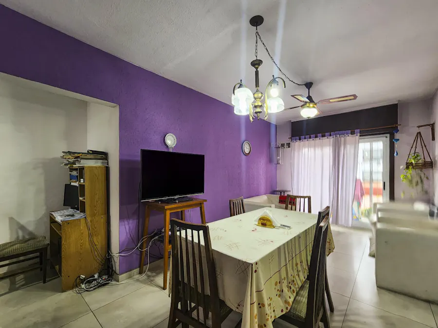 Departamento de 2 dormitorios con balcón de oportunidad - Imagen 1 de 14