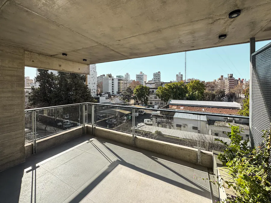 Departamento de 2 dormitorios con radiadores, balcón y amenities - Imagen 1 de 29