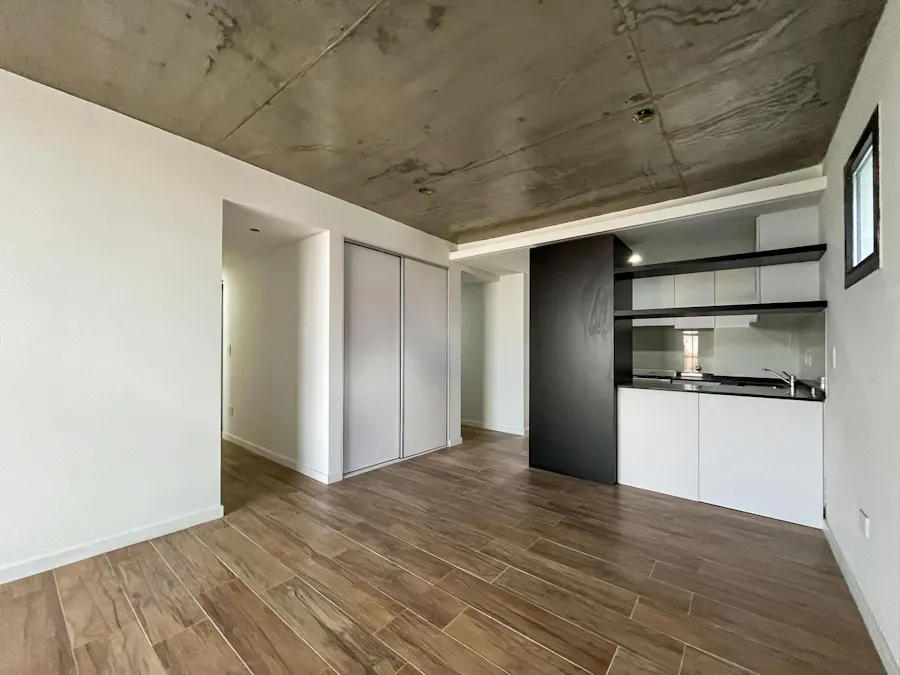 Departamento de 2 dormitorios con 2 baños en Lourdes - Imagen 1 de 16