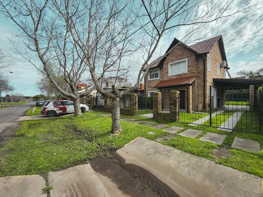 Casa de 3 dormitorios con jardín y pileta en Newbery, Fisherton - Imagen 1 de 35