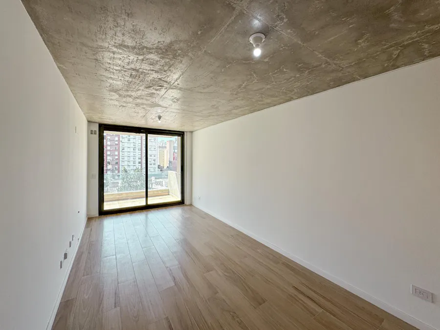 Departamento de 1 dormitorio a estrenar con comodín y amenities en zona río - Imagen 1 de 29