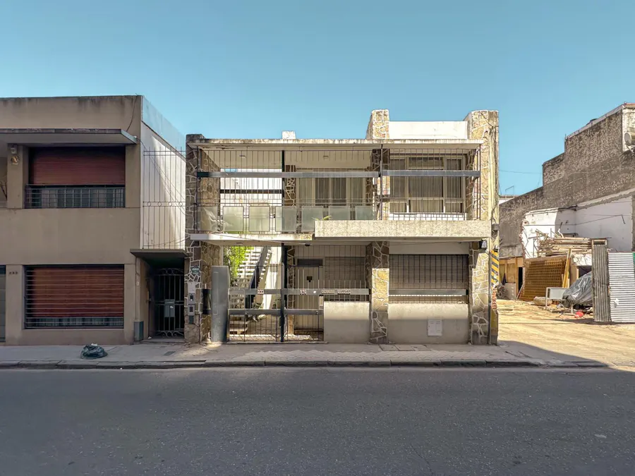 Casa en PA de 2 dormitorios con toda la onda en Barrio Martin - Imagen 1 de 23