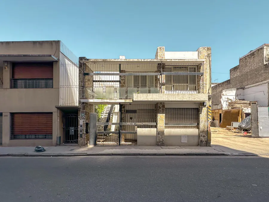 Casa en PA de 2 dormitorios con toda la onda en Barrio Martin - Imagen 1 de 23