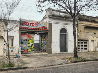Casona comercial más galpón de 176m² en Abasto - Imagen 5