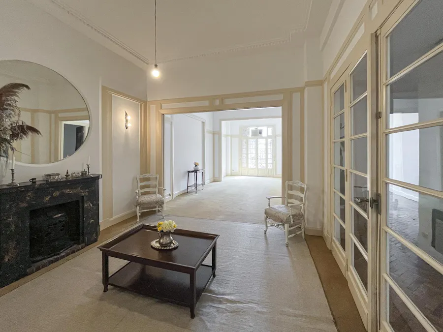 Departamento señorial de 4 dormitorios en el centro de Rosario - Imagen 1 de 31