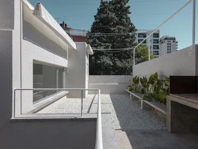Casa de 3 dormitorios con patio y terraza en el Centro - Imagen 1