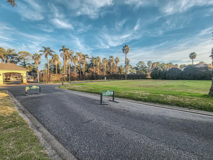 Terreno de 1144m² con amenities y sobre Boulevard en San Marino Funes Hills - Imagen 1 de 8