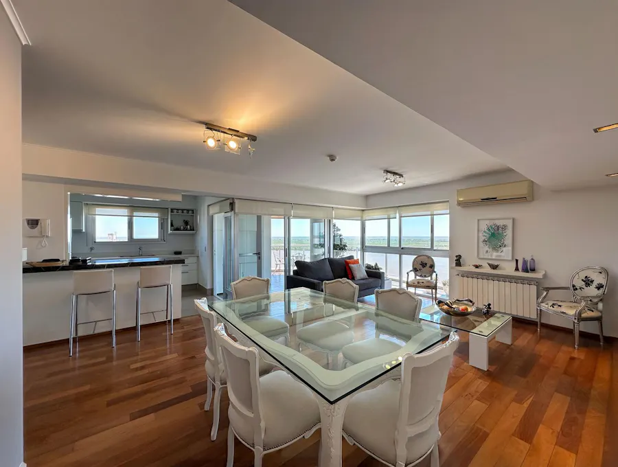 Departamento de 3 dormitorios con amenities en Quinquela Rio con vista al río - Imagen 1 de 41