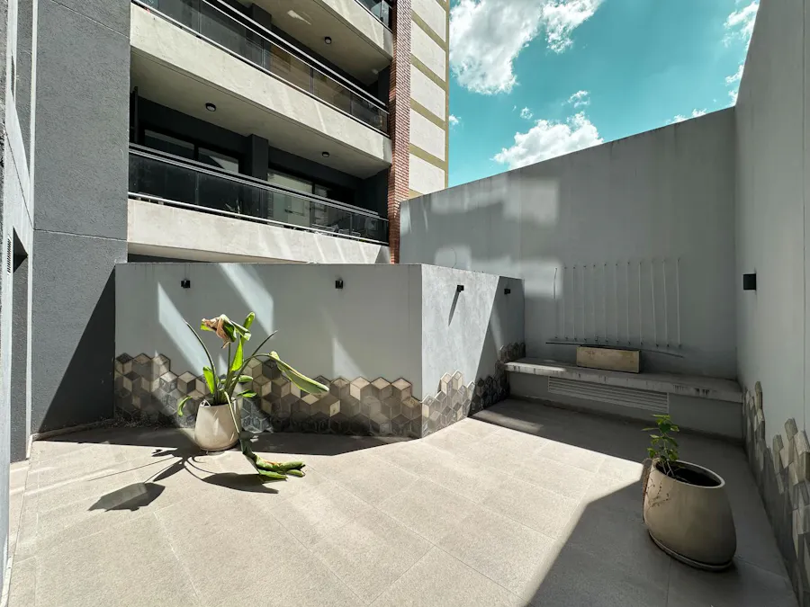 Departamento de 1 dormitorio apto profesional con amenities en zona río - Imagen 1 de 21