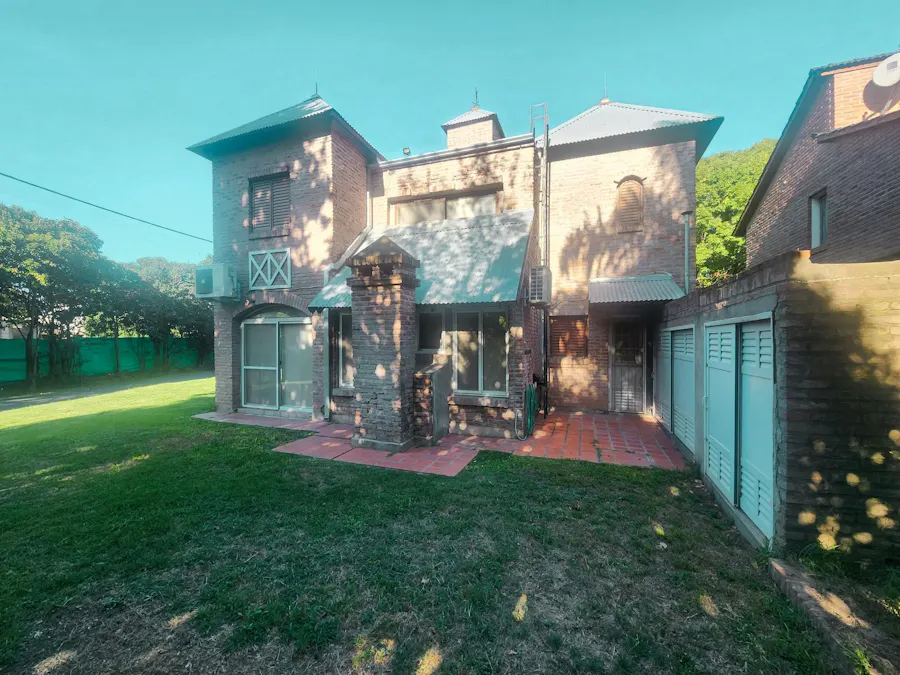 Casa de 2 dormitorios con 2 baños, parrillero en Country Ger de Pueblo Esther - Imagen 1 de 30