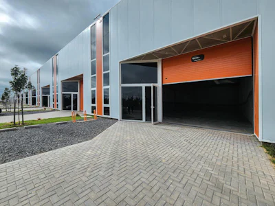 Galpones desde 375m2 cubiertos en Ciudad Industria Funes - Imagen 3