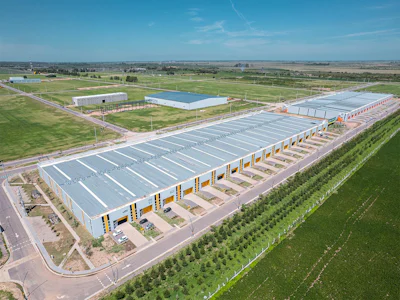 Galpones desde 500m2 cubiertos en Ciudad Industria Funes - Imagen 3