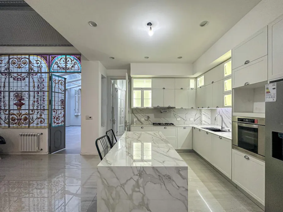 Casa de 4 dormitorios más escritorio con patio y terraza con parrillero - Imagen 1 de 36