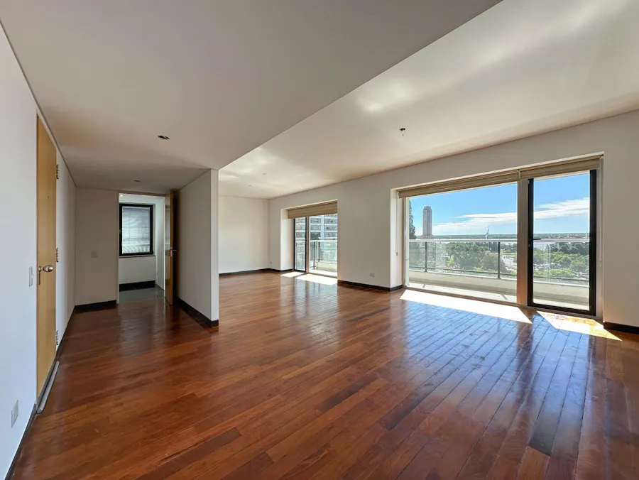 Departamento de 2 dormitorios con cochera y amenities en Aqualina - Imagen 1 de 29